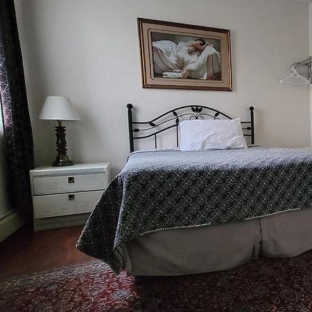 The Cosmopolitan Hotel Blairmore ภายนอก รูปภาพ