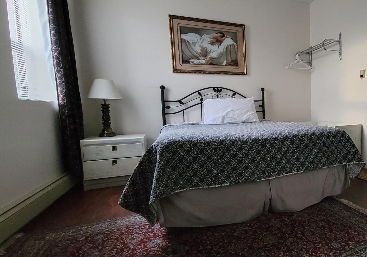 The Cosmopolitan Hotel Blairmore ภายนอก รูปภาพ