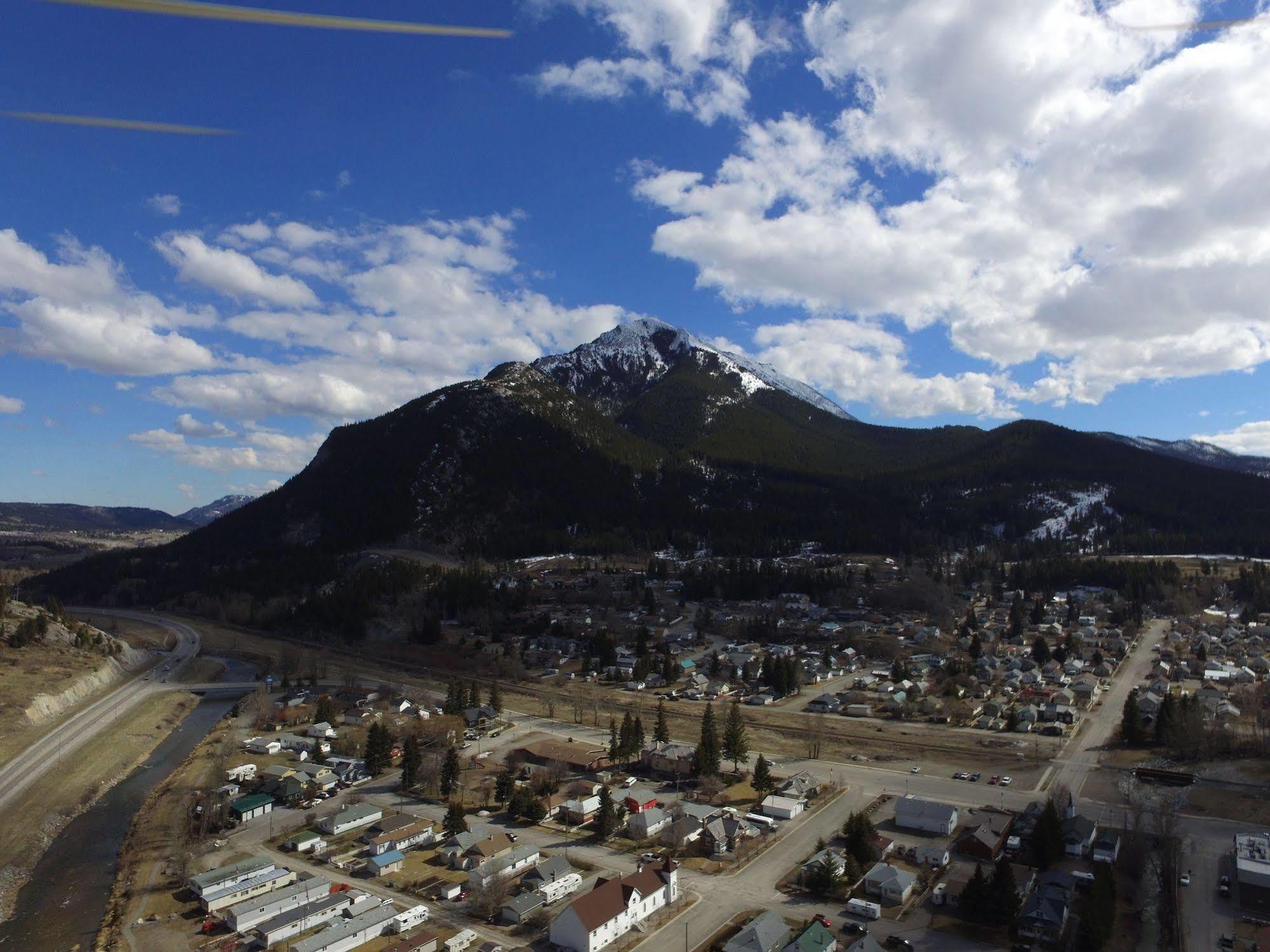 The Cosmopolitan Hotel Blairmore ภายนอก รูปภาพ