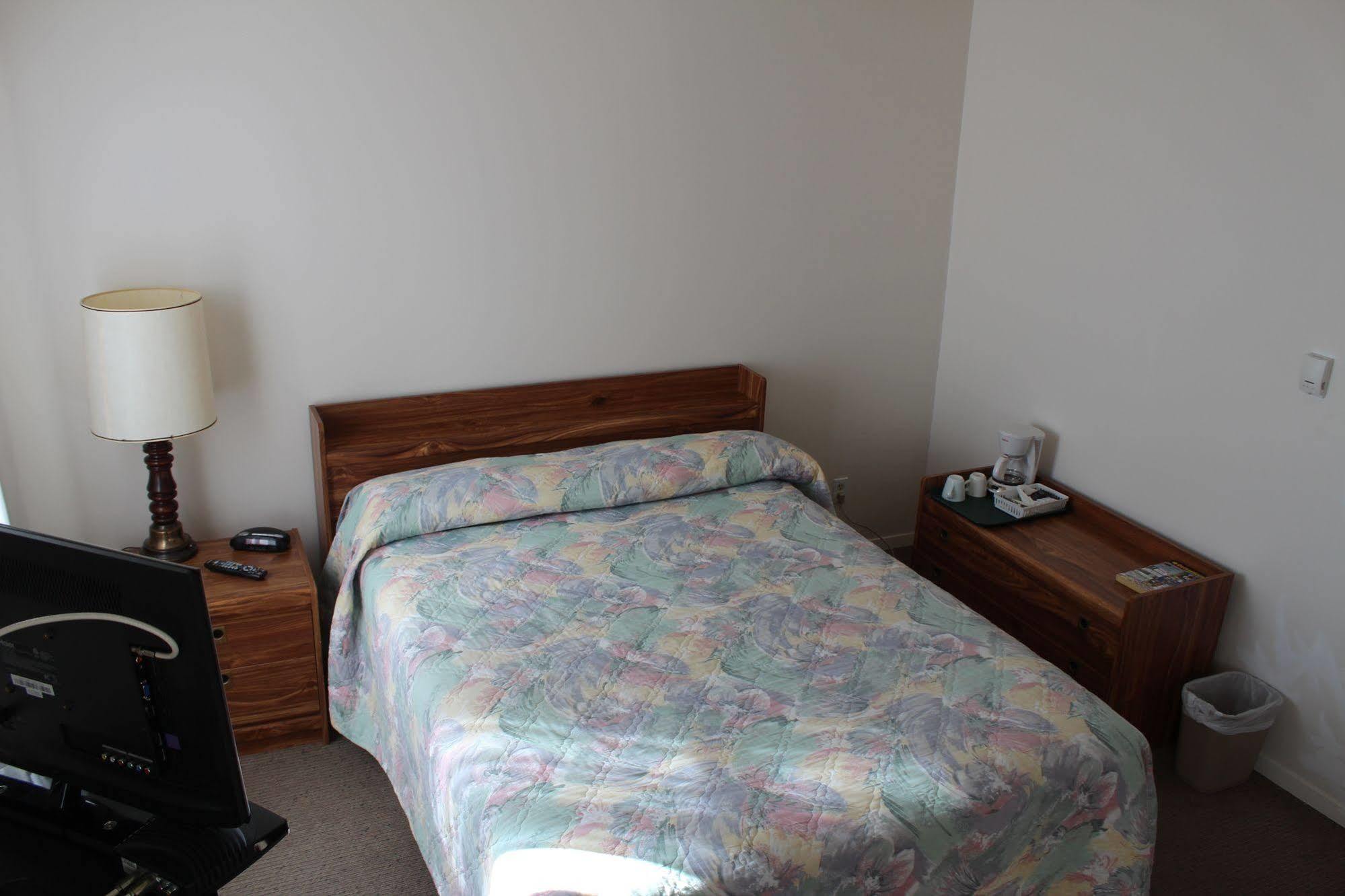 The Cosmopolitan Hotel Blairmore ภายนอก รูปภาพ