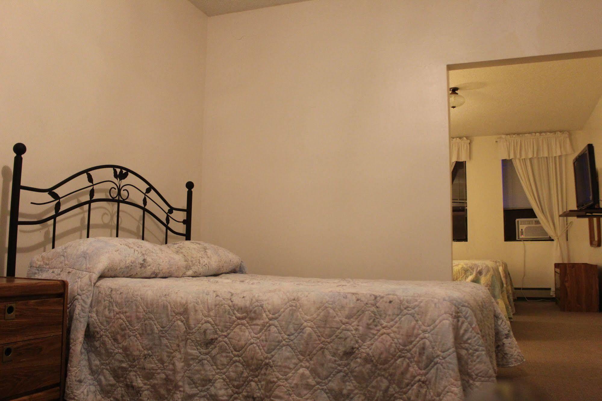 The Cosmopolitan Hotel Blairmore ภายนอก รูปภาพ